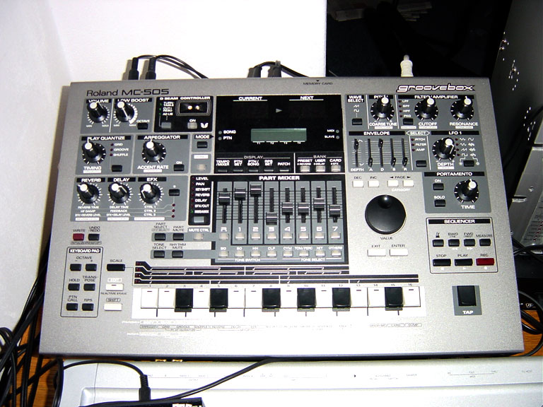 Roland MC-505 | Synthpedia