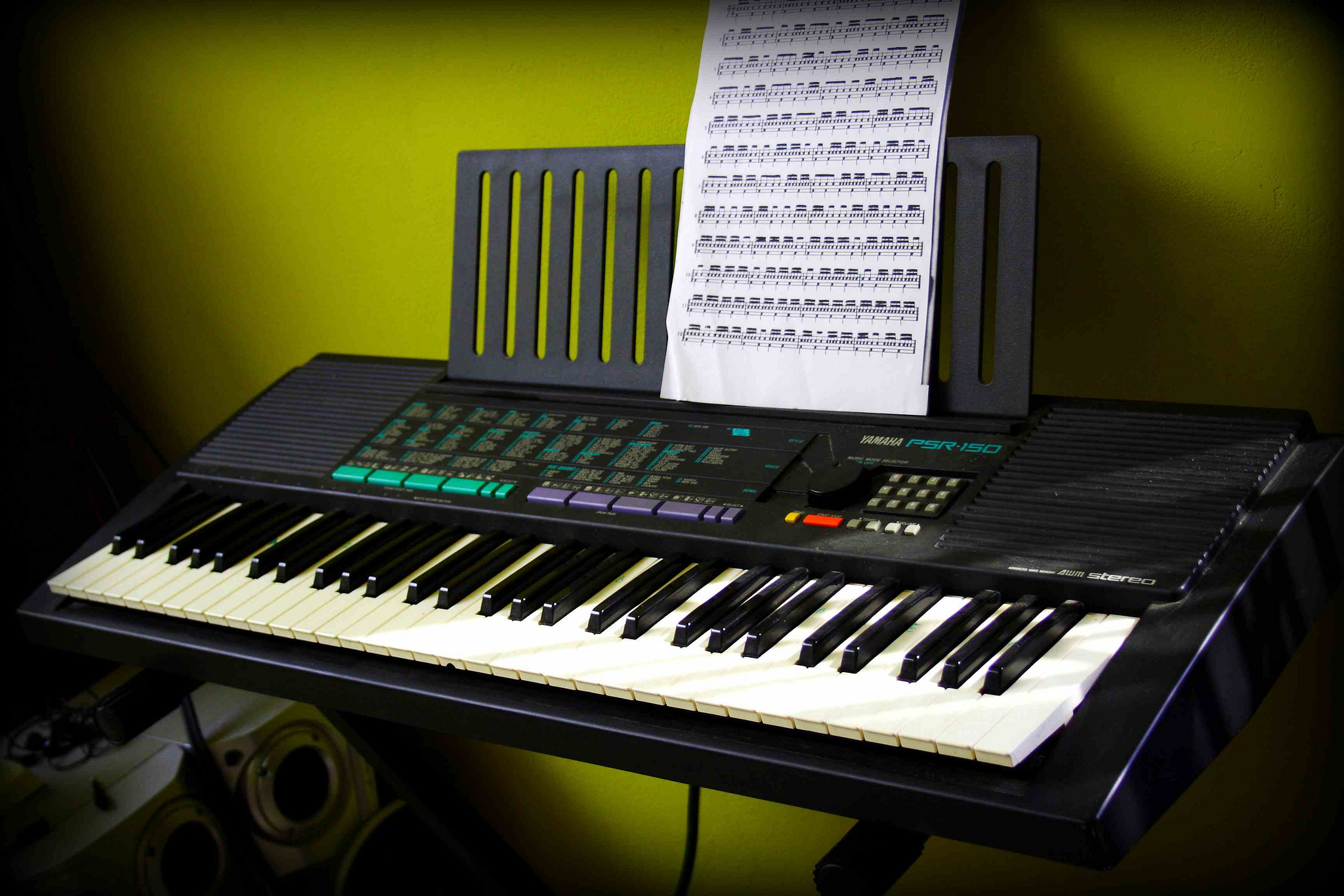 Yamaha PSR-150 | Synthpedia