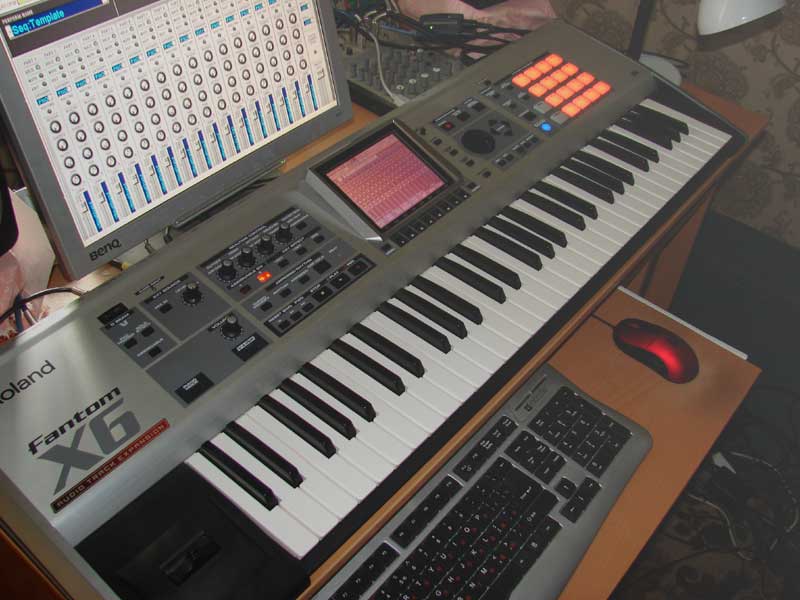 Roland Fantom X6 | Synthpedia