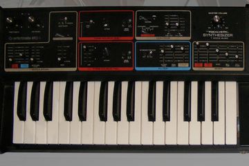 voyager synth minimoog